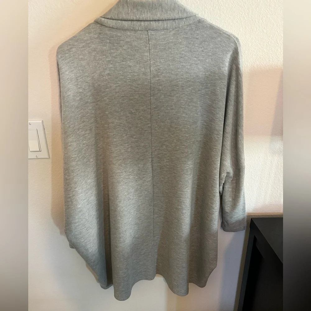 CUPCAKES & CASHMERE OPEN YOGA CARDIGAN WRAP SWEATER SIZE XS EUC - Picture 5 of 6